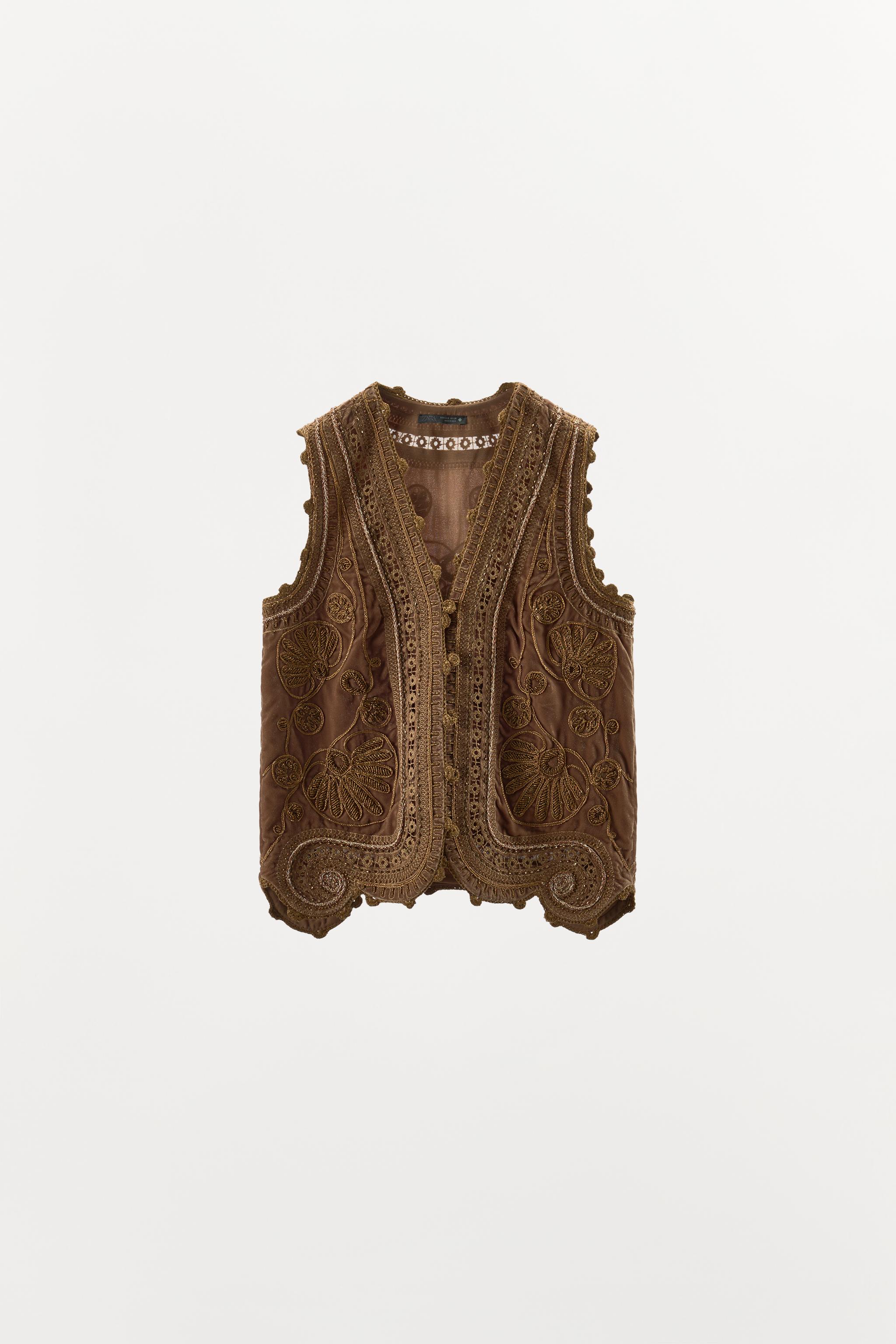 GILET EN VELOURS BRODERIES ET FANTAISIE ÉDITION LIMITÉE